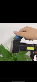 Lanterna LED Ultra Brilhante – Até 7 LEDs | Modelo MT080 / MT046