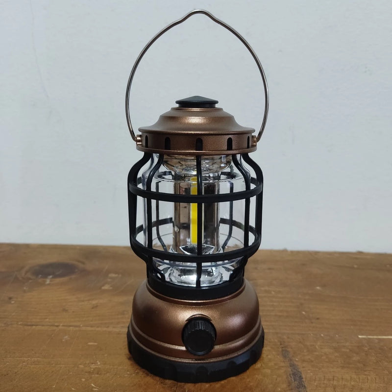 3 Motivos para ter um Lampião LED: Portátil, Ideal para suas Expedições e para Pescar e Acampar